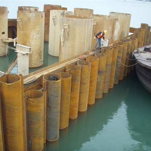 百色钢护筒现场安装